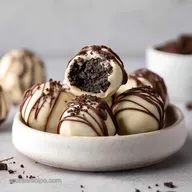 Oreo Balls Recipe: Easy No Bake Oreo Truffles