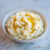 Mashed Potatoes with Sour Cream