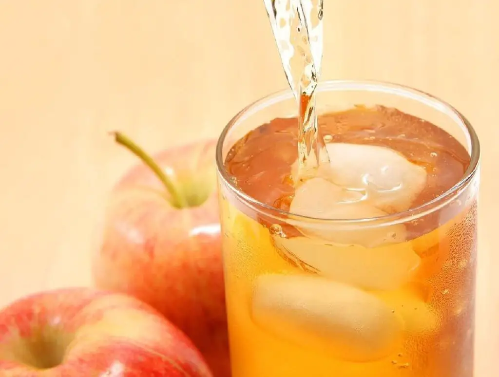 Does Apple Juice Make You Pee?