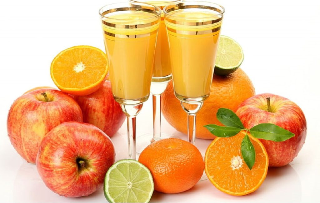Is Apple Juice Healthier Than Orange Juice?